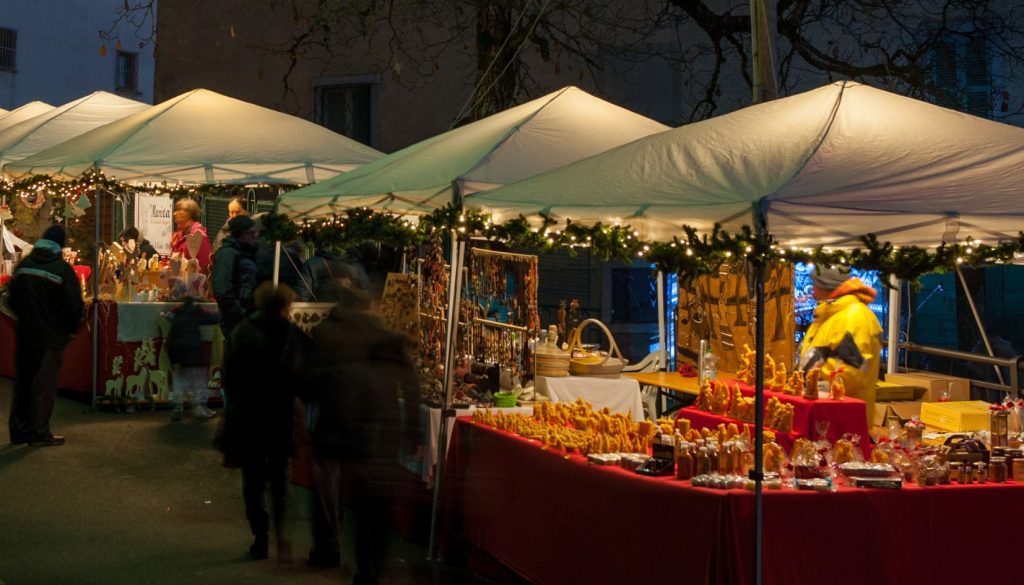 mercatino serale